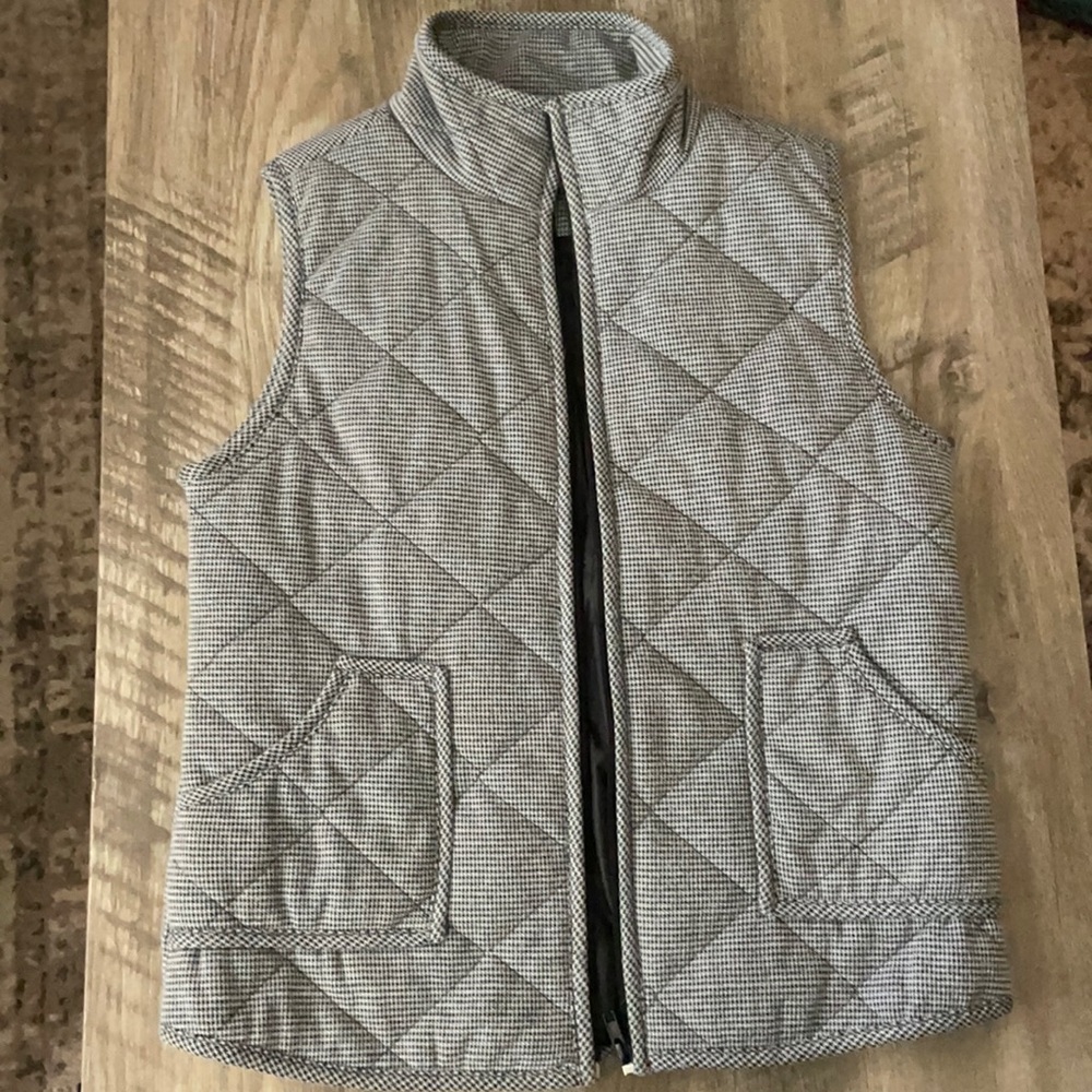 Houndstooth vest 🖤🤍